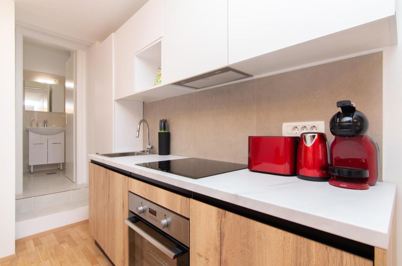 Apartments Elleon Piran By Locap Group Bagian luar foto