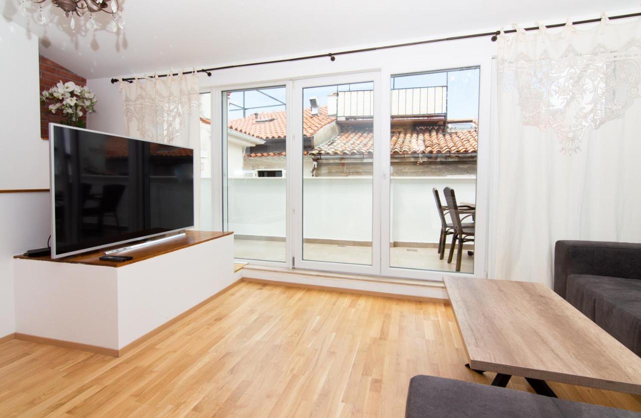 Apartments Elleon Piran By Locap Group Bagian luar foto