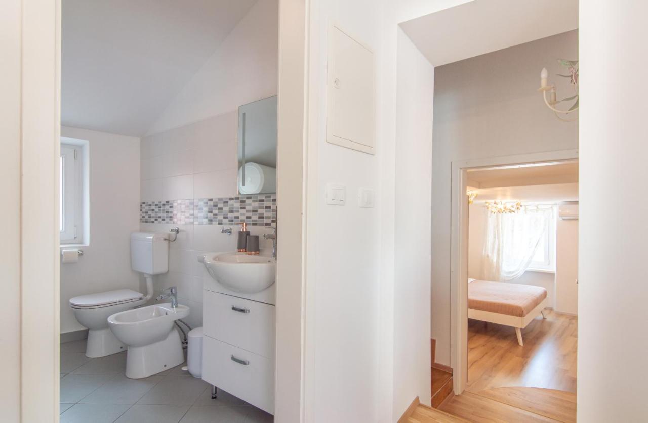 Apartments Elleon Piran By Locap Group Bagian luar foto