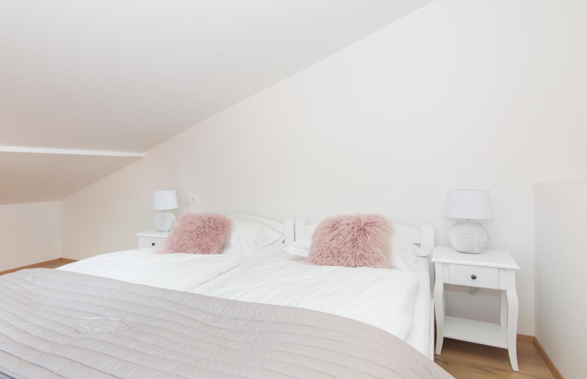 Apartments Elleon Piran By Locap Group Bagian luar foto