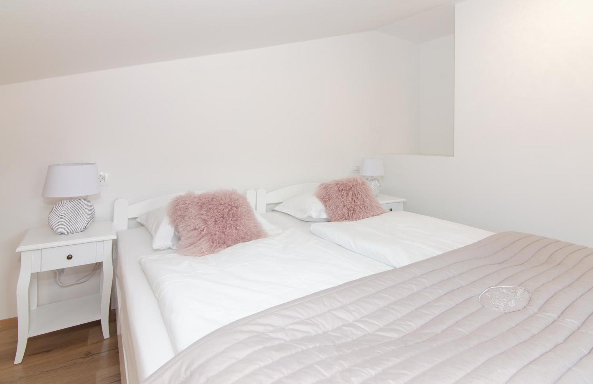 Apartments Elleon Piran By Locap Group Bagian luar foto
