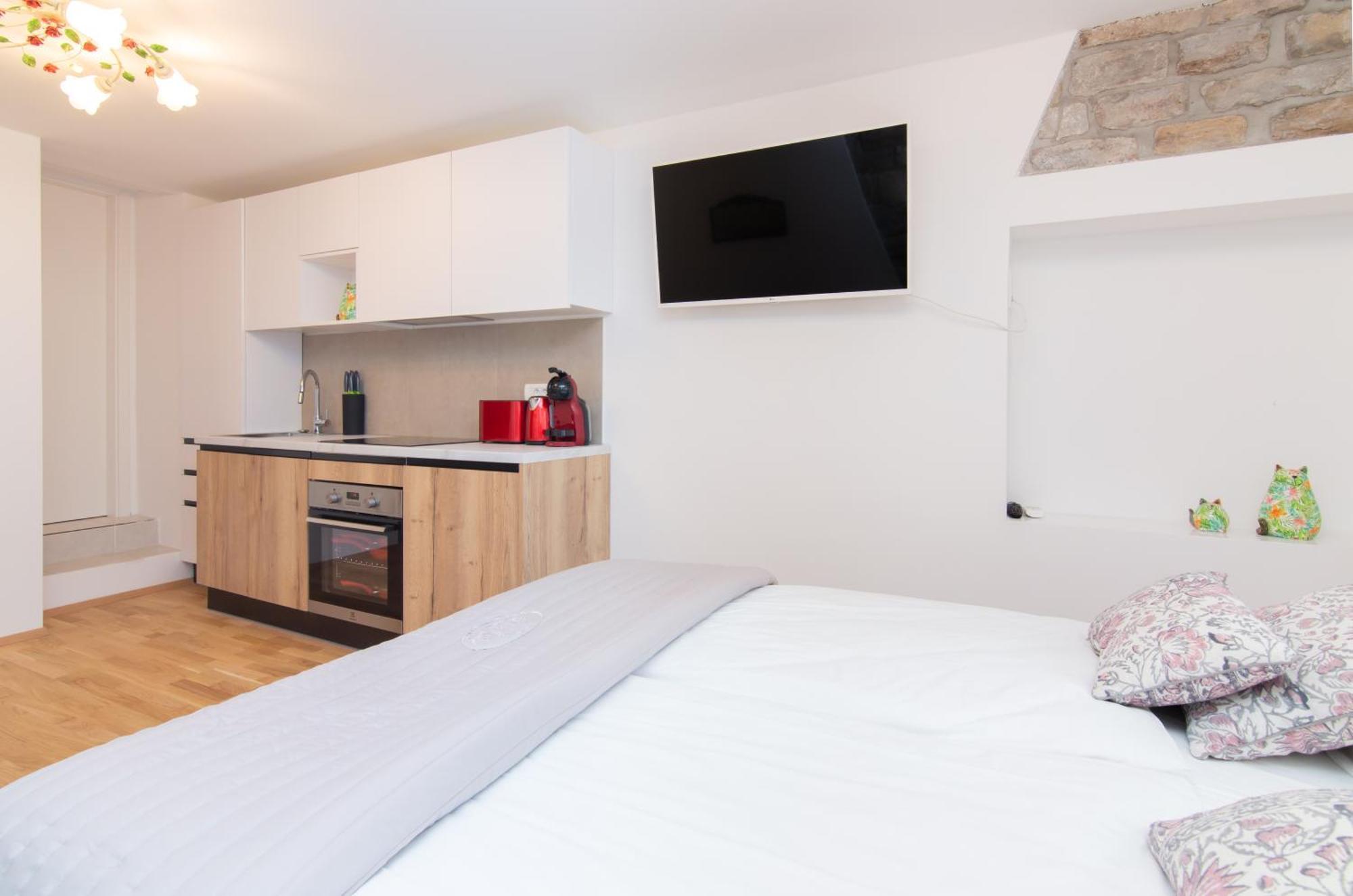 Apartments Elleon Piran By Locap Group Bagian luar foto