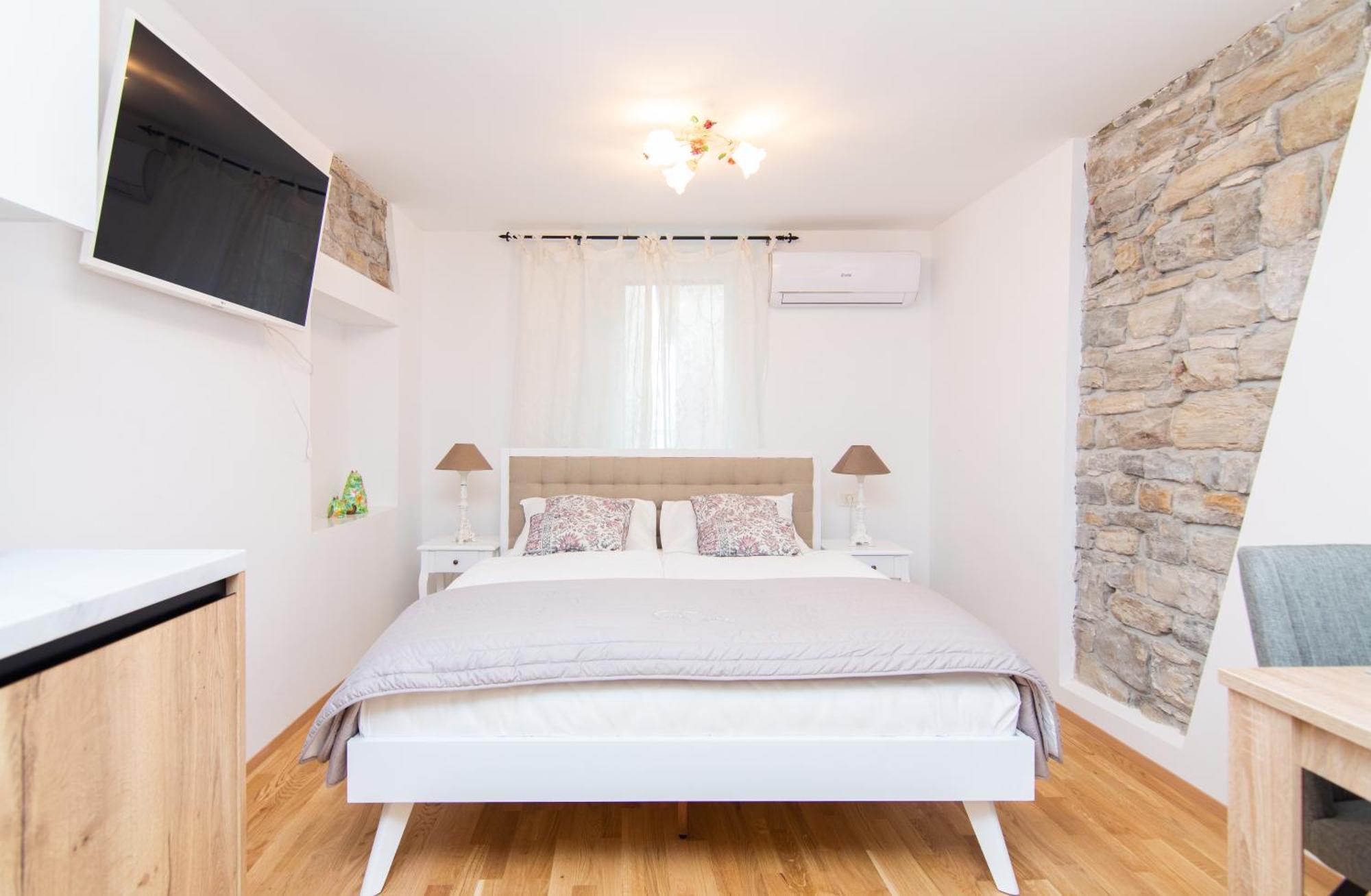 Apartments Elleon Piran By Locap Group Bagian luar foto